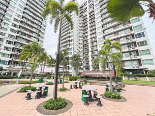 Relaxing home in Serdang, 3 BR, Pool Access - 1