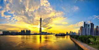 E-Dragon Hotel-500meters to BeijingRoad STN-Grand Buddha Monastery-Sacred Heart Cathedral - 4