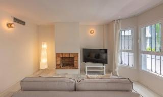 The Scandi-Aries Studio Luxury in Nueva Andalucia - 4