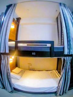 Black And White Kandy Hostel And Rooms - 5