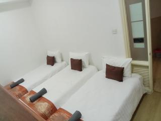 Riverbank Suites Level 8, Sleeps 6 - 4