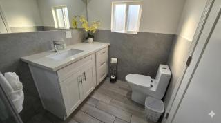 Modern 2BR Guest Suite w En-Suite Bathrooms 10 min to Rodeo Drive Near Kaiser and Cedars hospitals - 9