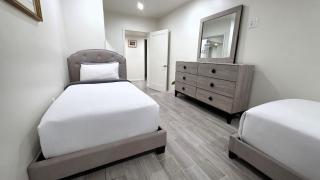 Modern 2BR Guest Suite w En-Suite Bathrooms 10 min to Rodeo Drive Near Kaiser and Cedars hospitals - 8