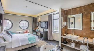 Xana Hotelle Tangshan North Railway Station - 3