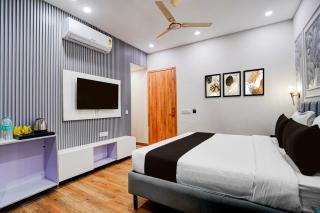 Townhouse Oak Sector 18 Metro Station Formerly Raasha Inn - 2