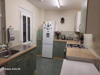 Peterborough Nice House with garden free parking - 9