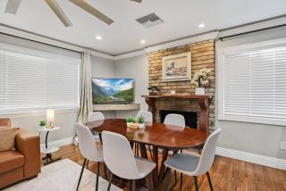 Near Disneyland & Knott’s | Walk to Porto’s - 3