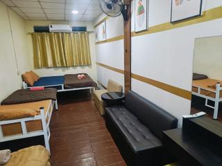 The House Hostel - 4