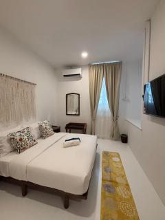 Sunset Beach Retreat Boutique Hotel - 1