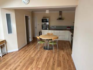 Contractor House Near Leixlip Town Centre - 7