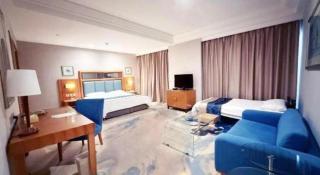 Wuhan Premier Mayflowers Hotel - 2