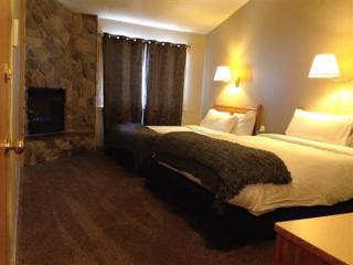Arrowhead Mountain Lodge - 9