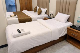 Hotel Revelon Grand - 5