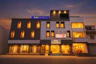 FabHotel Clement - 0