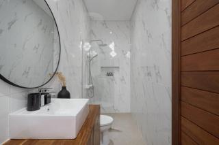 Stunning two bed Beachside Villa, Brand New - 9