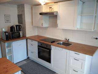 Schöne EG Wohnung mit Terrasse - 1