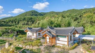 Gyeongju Adamwon hanok dokchae pension - 4