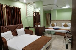 Hotel Golden Bliss Near to Railway Station With Lift Facility - 4