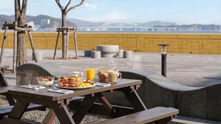 Geoje Beachwhite Pension - 4