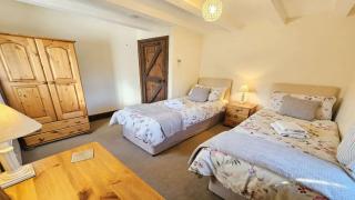 Honeycott Sleeps 4 Croyde Beach - 1