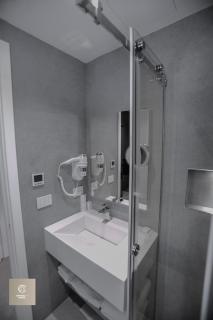 Central Inn City Hotel - 9