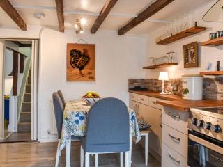 Corner Cottage - 2