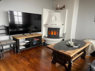 Cozy Top-Floor Apartment With Fireplace And Sauna - 7
