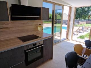 Apartman with pool - 1