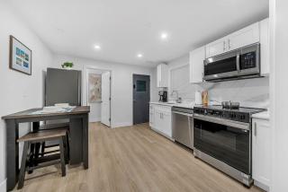 3BR Hotel Alternative - Walk to Kendall Square - 0