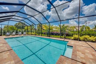 CoralVilla Modern Paradise - with pool, office, table tennis & football - 9