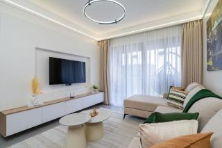 Casa Inikas -Elegant 1BR at Riara One Junction Mal - 6