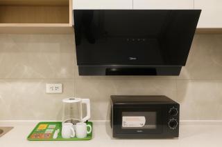 Manila City Center Business Apartments near Ayala Mall and PITX - 7