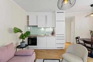 Modern 1BR near Meidling Metro - Free Parking - 1