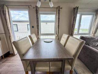 Caravan With Stunning Sea Views At Broadland Sands Holiday Park Ref 20274Bs - 1