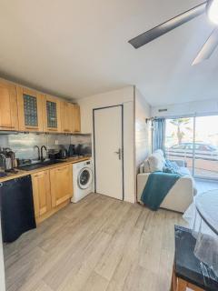 Studio classe avec accès et vue port - 9