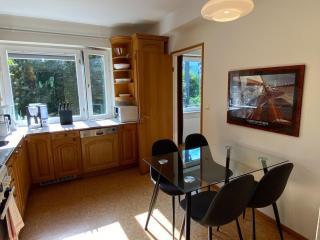 Kolme makuuhuonetta Merenrannalla Lauttasaaressa - 5