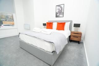 Stylish Flat with Terrace in Cheltenham Centre - 9