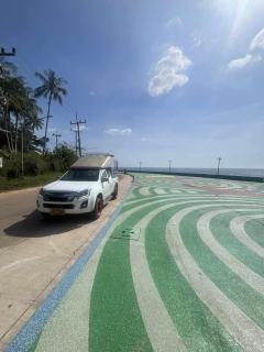 Lanta natural hut garden - 1