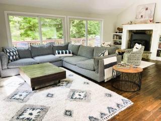 Cozy Lake House - Salisbury/Lakeville - 8