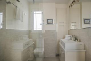 Ai Helis Beach House - 0