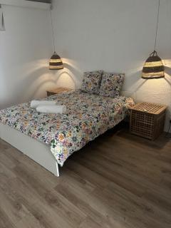 Charming apartment with stunning mountain views - 5