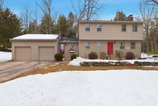 Spacious Family Retreat with Lake Access! - 7