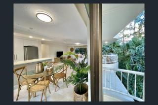 Surf Parade Family Getaway - WiFi, Parking, Pool - 7