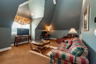 Wine and Roses by Railey Vacations - 2