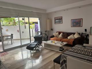 Spacious open plan ground floor apartment - 3