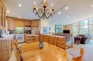 Lakeview Luxury Getaway - 6