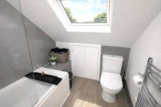 Modern 2BR Flat Sleeps 5 Near Stratford & Westfield - 3