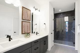 Luxury Downtown-Chatham Arch BoHo-style Townhome-Family Friendly - 7