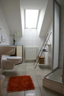 Behagliches Zimmer mit Bad - 4