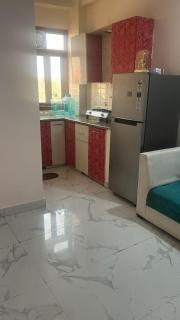 cosy 1bhk 5 mins to saket metro new delhi near to qutub minar max hospital saket pvr new delhi with a green view - 6